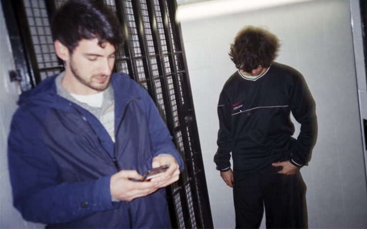 "La idea es pillar alguna inspiración de otras partes y ver si sale algo un poco más fresco y divertido". Hablamos con Tadhg y <a href="/BorjaPdp/">Borja Pérez Del Pozo</a> sobre "Race Me", primer EP Ultimate Frisbee everlongmagazine.com/entrevista-con…