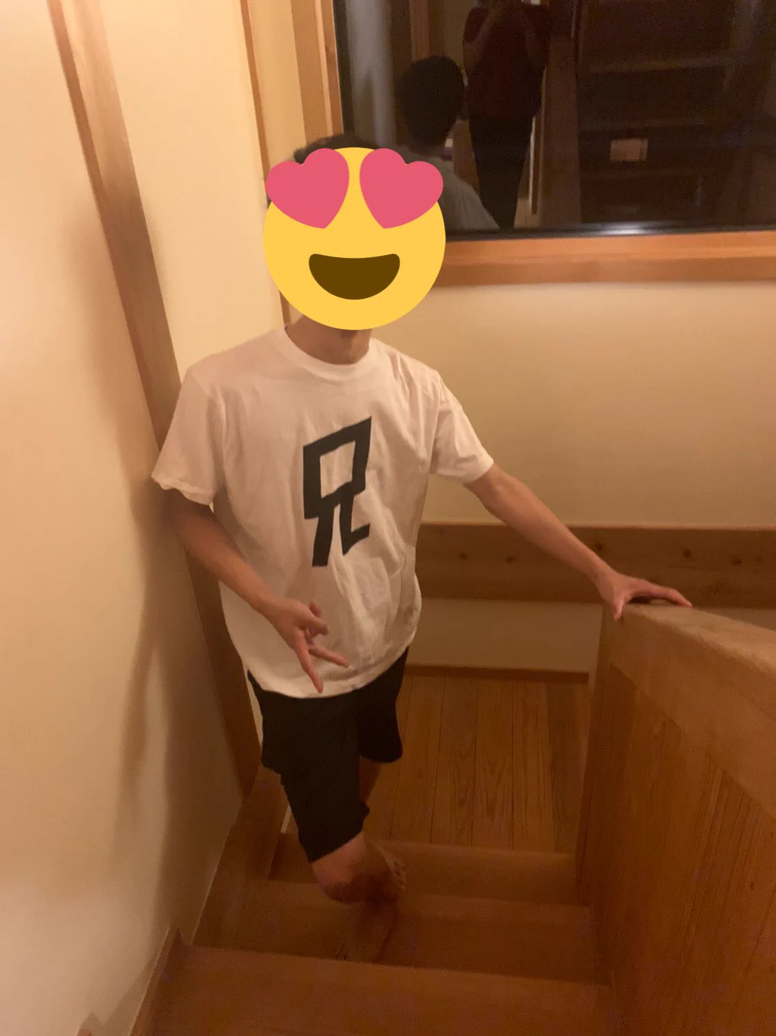 雨の降る中で弟を迎えに行った結果？非常にわかりやすい恰好をしていたwww