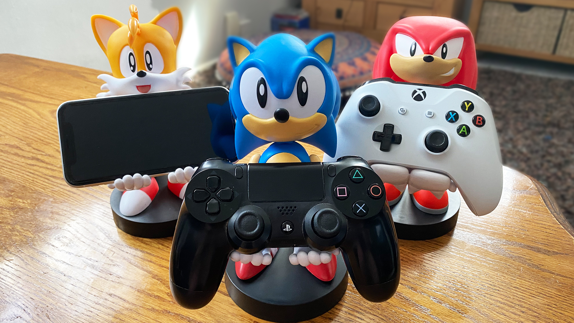 Sonic the Hedgehog Cable Guys Phone and Controller Holder - Shadow