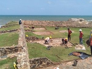TThalpe's tweet photo. The Enchanting Galle fort is having a makeover! Explore areas that have been locked for decades, see exacting replicas of 36 cannons, planned walking trails, as well as restored ammunition bunkers &amp; vaults from the British, Dutch &amp; Portuguese periods. https://t.co/64a1ieuTyY https://t.co/SXvxElxZdo