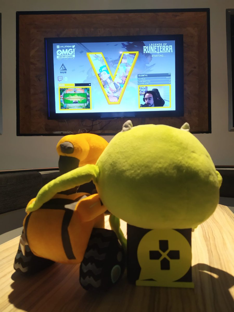 😍📺 Con nosotros podrás ver a tu streamer favorito tomándote esa bebida que tanto te fascina

❄ ¡Y encima bajo nuestro fresquito aire acondicionado!