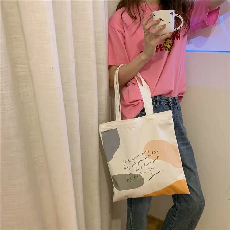 Coopershopp's tweet photo. #พร้อมส่ง กระเป๋าผ้า Let the Morning🌞🌞
🚩ราคาใบละ 160฿
🚩ขนาด 35*32 cm
🚩น้องมีซิปจ้า
🚩สมุดหนังสือใส่ได้จ้า
🚩วัสดุ ผ้าแคนวาสจ้า
🚩สีตามภาพจ้า
#กระเป๋า #กระเป๋าสะพายข้าง #กระเป๋าเป้ #กระเป๋าแฟชั่นราคาถูก #กระเป๋าพร้อมส่ง #กระเป๋าผ้า #กระเป๋าคาดอก #รองเท้า #instockcooper https://t.co/4a7NcEqaJ7