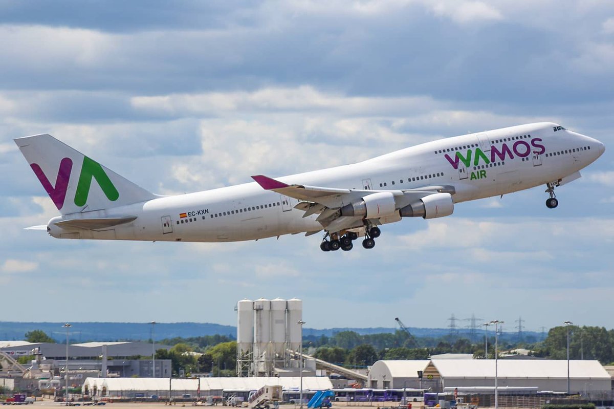 AviationMitch's tweet photo. @Wamosair B747-4H6 EC-KXM seen positioning out of @HeathrowAirport to Madrid after operating a charter. 10.07.20

#londonheathrow #b747 #wamosair #positioningflight #AvGeek https://t.co/xZzrdUDwRV