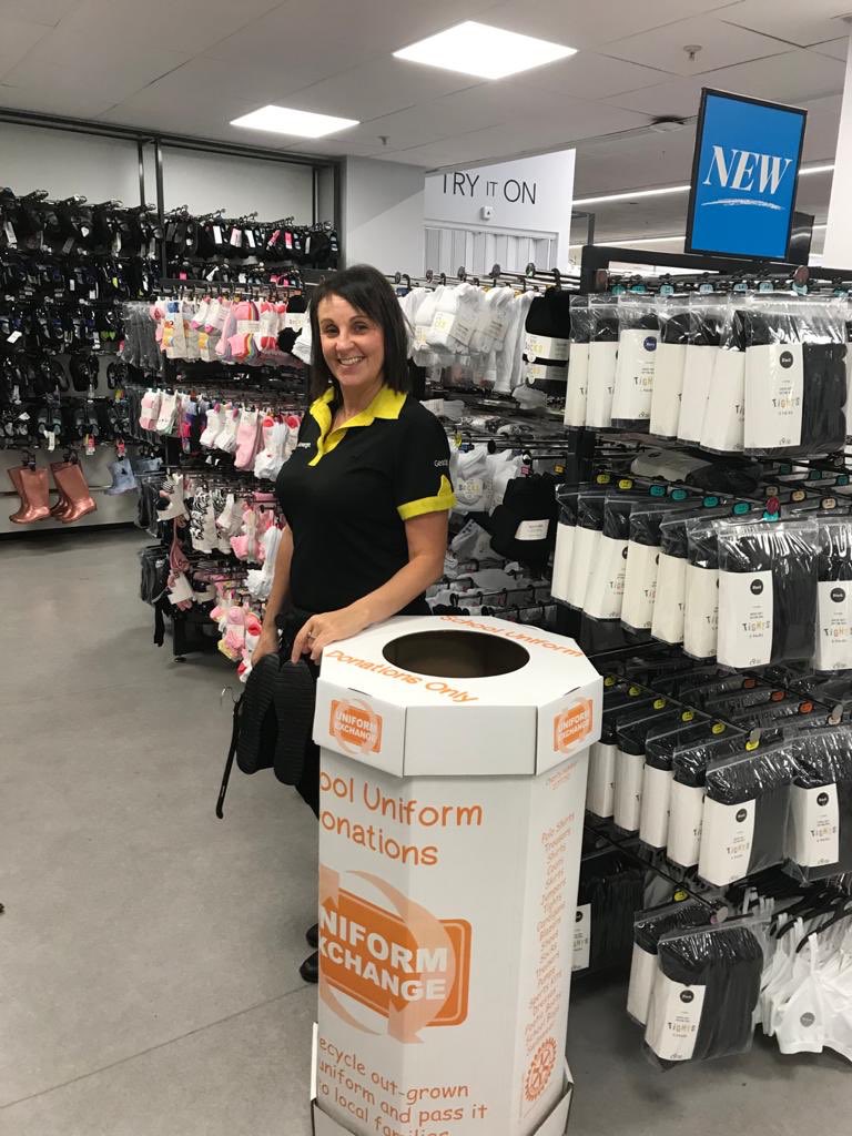 #NEW DONATION POINT 👏🏻👏🏻 #Huddersfield <a href="/AsdaHudds/">Community Champion</a>  huge thank you to Anne <a href="/asda/">Asda</a> for supporting us when Libaries and Sport Centres are closed! <a href="/NHTSchool/">NHT School</a> <a href="/AshbrowSchool/">AshbrowSchool</a> <a href="/OLOL_School1/">Our Lady of Lourdes</a> <a href="/thebigbluetiger/">Tommy the Tiger</a> please remind parents to #recycle old uniform! Thank you ☺️ 🌈♻️<a href="/ABCCommunityHu1/">ABC Community Hub</a>