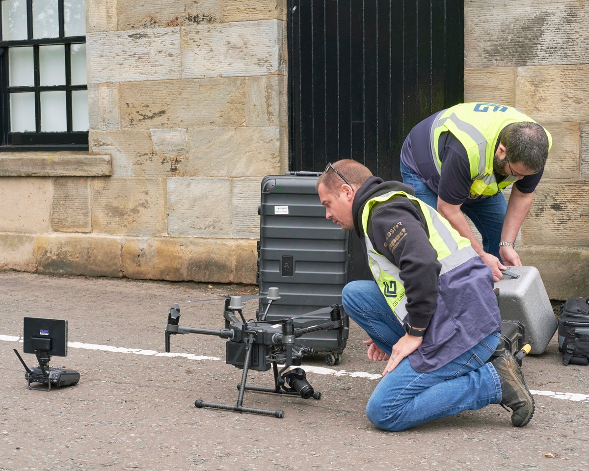 TheVirtulab's tweet photo. Here are some photos of our #people on the ground at a recent job in Edinburgh in conjunction with the team at @ArupGroup . We always love having the opportunity to collaborate on projects with other teams. https://t.co/EGhm6Jcdpn