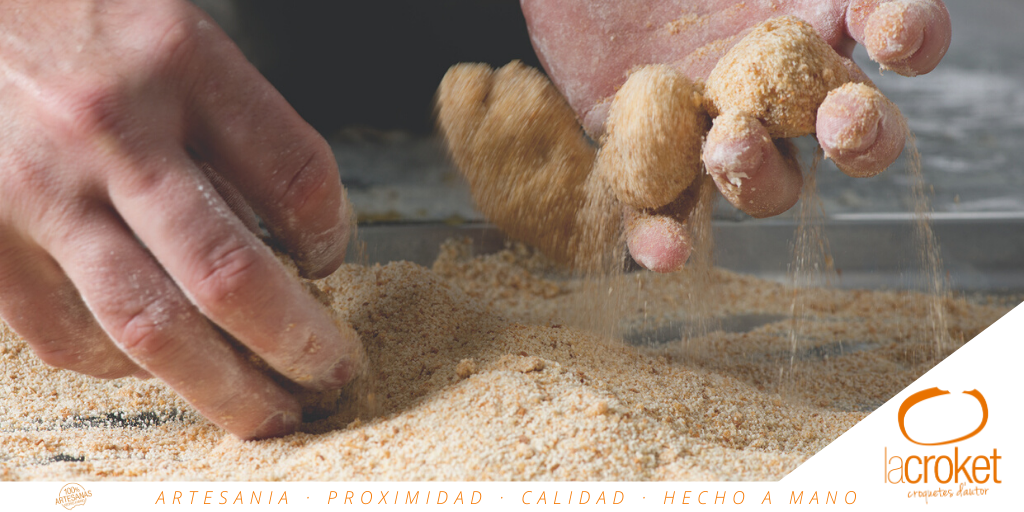 🔸Sabes cual es el secreto de las croquetas de @lacroket ? 
Se elaboran 100% a mano y con mucho amor🧡

#lacroket #hechoamano #amor #cariño #croqueta #girona #lacroket #condalchef #clubcondal #restauracion #gourmet #gastronomia #alimentacion #hosteleria #fuerzabar #covid #covid19