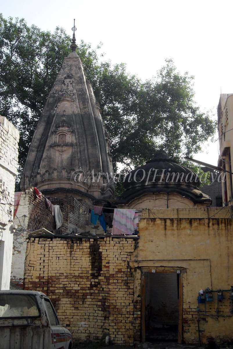 56•Ancient old Hindu temple in Mian channu, khanewal, Punjab Pakistan.Now being used as furniture shop!