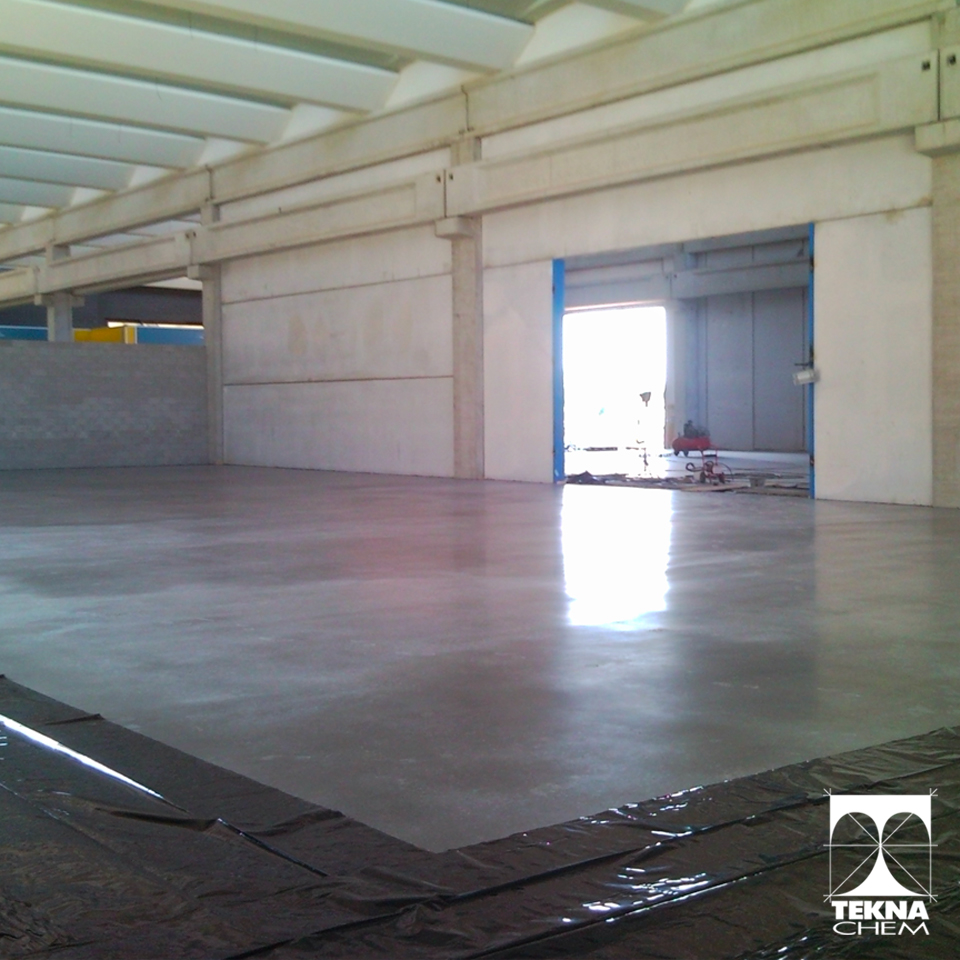 Teknachem's tweet photo. Cantiere posteso BTE BUSI, piattaforma ecologica di 2000 mq con sistema AeternumCal 😎

Per info e preventivi 0362 918311 o info@teknachemgroup.com https://t.co/HnRMwzj50e