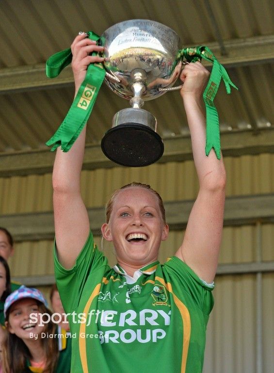 sportsfile's tweet image. 📅 #OnThisDay in 2013

@kerryladiesfoot beat Cork in the TG4 @LadiesFootball Munster Senior Championship Final in Castletownroche.

📸 @Diarmuid_G 

🔗 sportsfile.com/more-images/13…