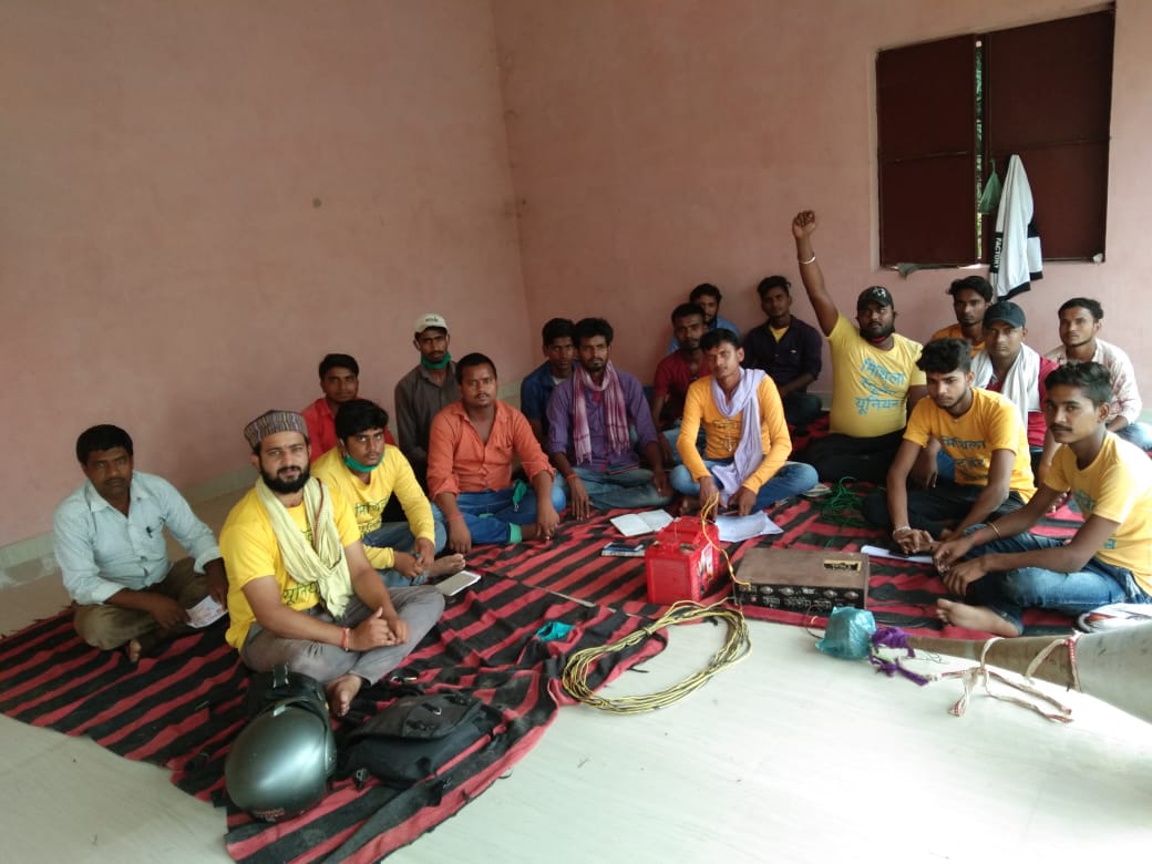 sagarnawadiya's tweet photo. आज #MithilaDevelopmentBoard (MDB) गठन को आहूत त्रिदिवसीय-प्रखंडव्यापी धरना-प्रदर्शन कार्यक्रम के प्रथम दिन बेनीपुर,पंडौल,बहादुरपुर,अंधराठाढ़ी,बासोपट्टी,बहेड़ी प्रखंड मुख्यालय पर धरना दिया गया एवं माँग-पत्र संबंधित पदाधिकारी को सौंपा गया ।।
@MithilaStudent https://t.co/sAhQfTrbvu