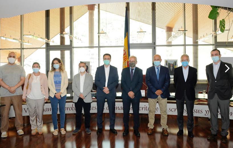 saasandorra's tweet photo. El SAAS i el Comú de Canillo col·laboraran per prevenir la dependència de la gent gran en el marc del programa europeu APTITUDE.
.
.
.
#ProgramaAptitude #prevenció #GentGran #petitesgransaccions #comuCanillo 📷@governandorra @canillo5 https://t.co/Wn8bTlEmPp
