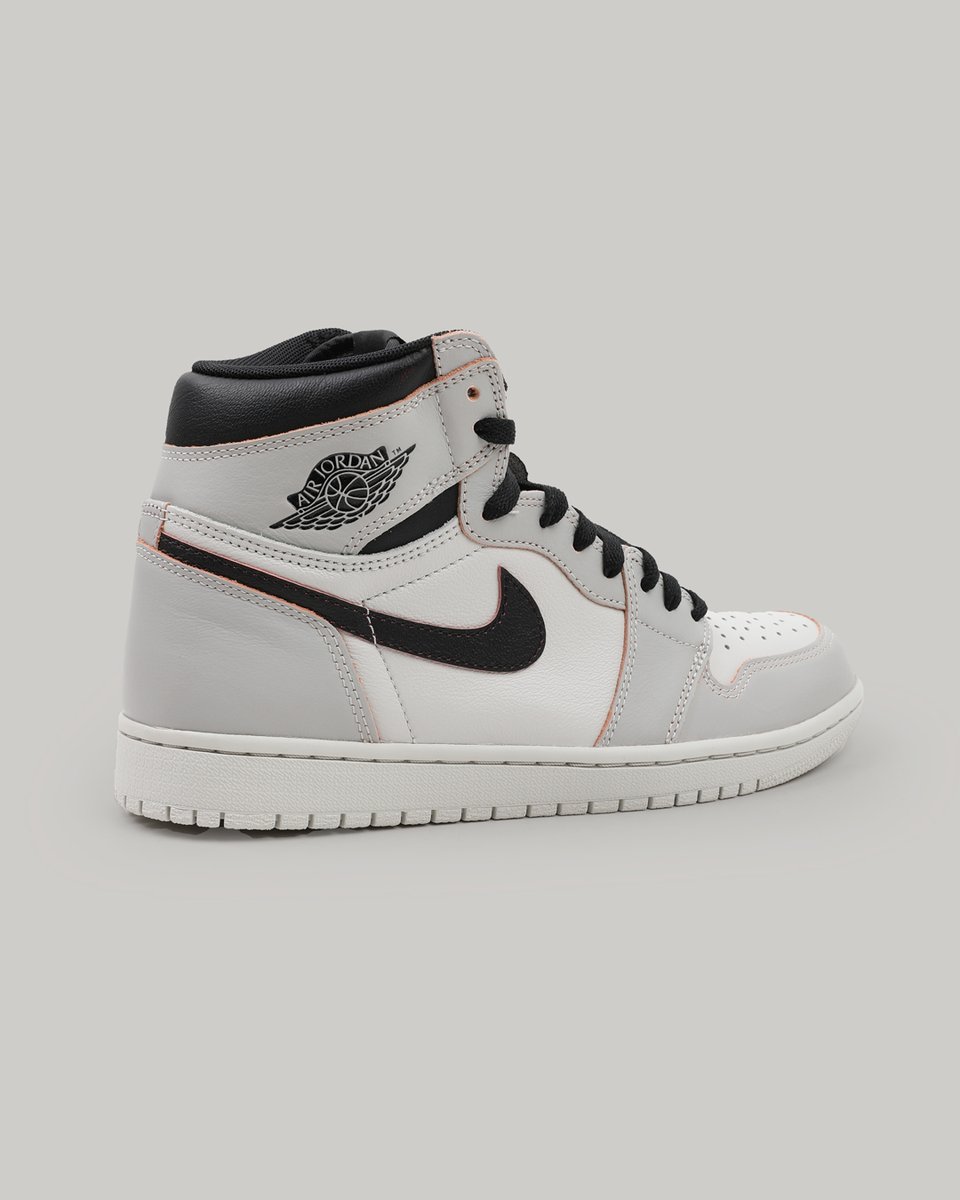 Nike @Jumpman23 Air Jordan 1 Retro 