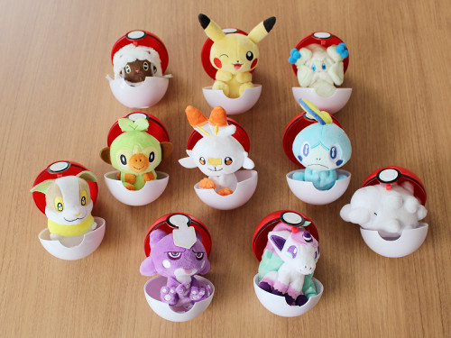 ポケモンメモ モンスターボールに入った小さくて可愛いポケモンぬいぐるみが発売予定 ウールー ピカチュウ マホイップ ワンパチ サルノリ ヒバニー メッソン ユキハミ エレズン ガラルポニータが登場 ポケモン T Co Ohwo4mg2ta ポケモンメモ モンスターボールに入った小さくて可愛いポケモンぬいぐるみが発売予定 ウールー ピカチュウ マホイップ ワンパチ サルノリ ヒバニー メッソン ユキハミ エレズン ガラルポニータが登場 ポケモン T Co Ohwo4mg2ta