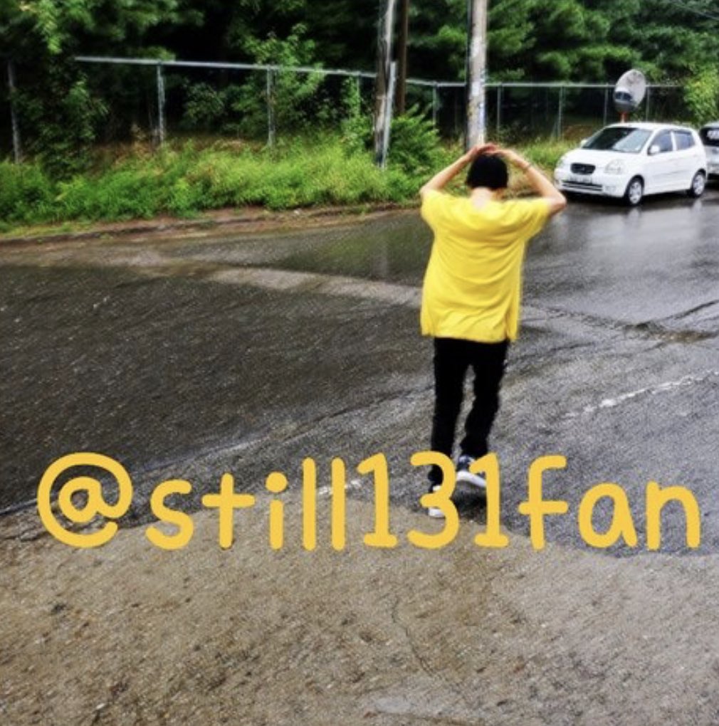 thiphae's tweet photo. (แปลส่วนที่ฮันบินพูด) สะ..สวัสดีครับ ไม่เป็นไรครับ อย่าร้องไห้สิครับ (น้องฮันบินหัวเราะเบาๆด้วย) ฝนตกหนักนะเนี่ย ถ้าโดนฝนแล้วออกไปเป็นเรื่องใหญ่เลยนะครับ เอารมคันนี้ไปใช้เถอะครับ // แง น้องฮันบินให้แฟนยืมร่มแล้วตัวเองก็ตากฝน คิดถึงมากเลย 😭😭😭 https://t.co/4xFDwpgj5A