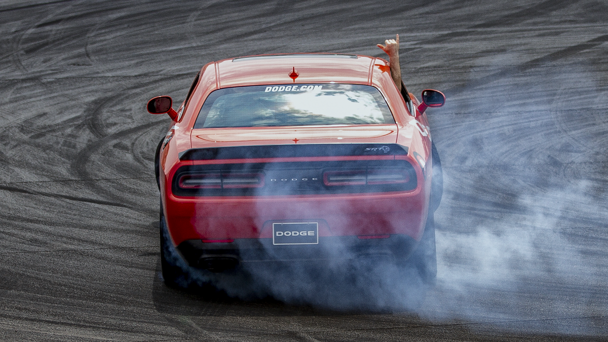 Dodge's tweet photo. Drop a 🤙 
#Dodge #DodgeChallenger https://t.co/irl5LAn7fL