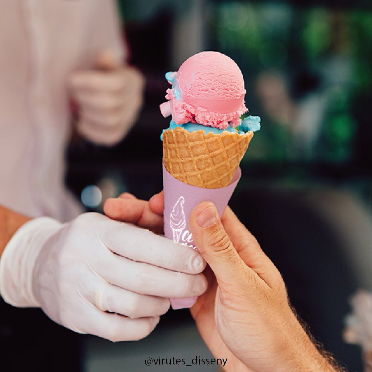 virutes_disseny's tweet photo. Quieres un helado?

Si necesitas un restiling o crear tu marca, hablamos sin compromiso. Para ver más de este proyecto ves a 👉 https://t.co/qgvITvXq8G

#branding #brandingdiseño #Helados #heladosArtesanales #iceCream #IceCreamLove #GelatoLover #gelato #marcas #logotipo #diseño https://t.co/RrL4VWcEVN