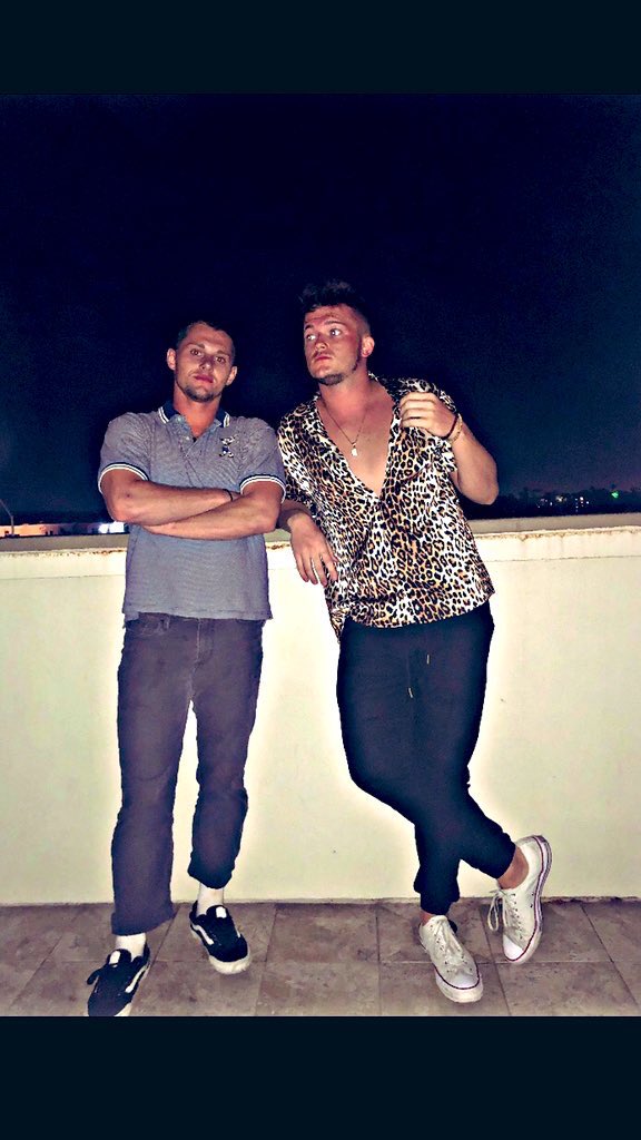 yoteboy7's tweet photo. I don’t smile a lot in pictures but when I do... they are always blurry 🦀 https://t.co/t39ju8aLjB