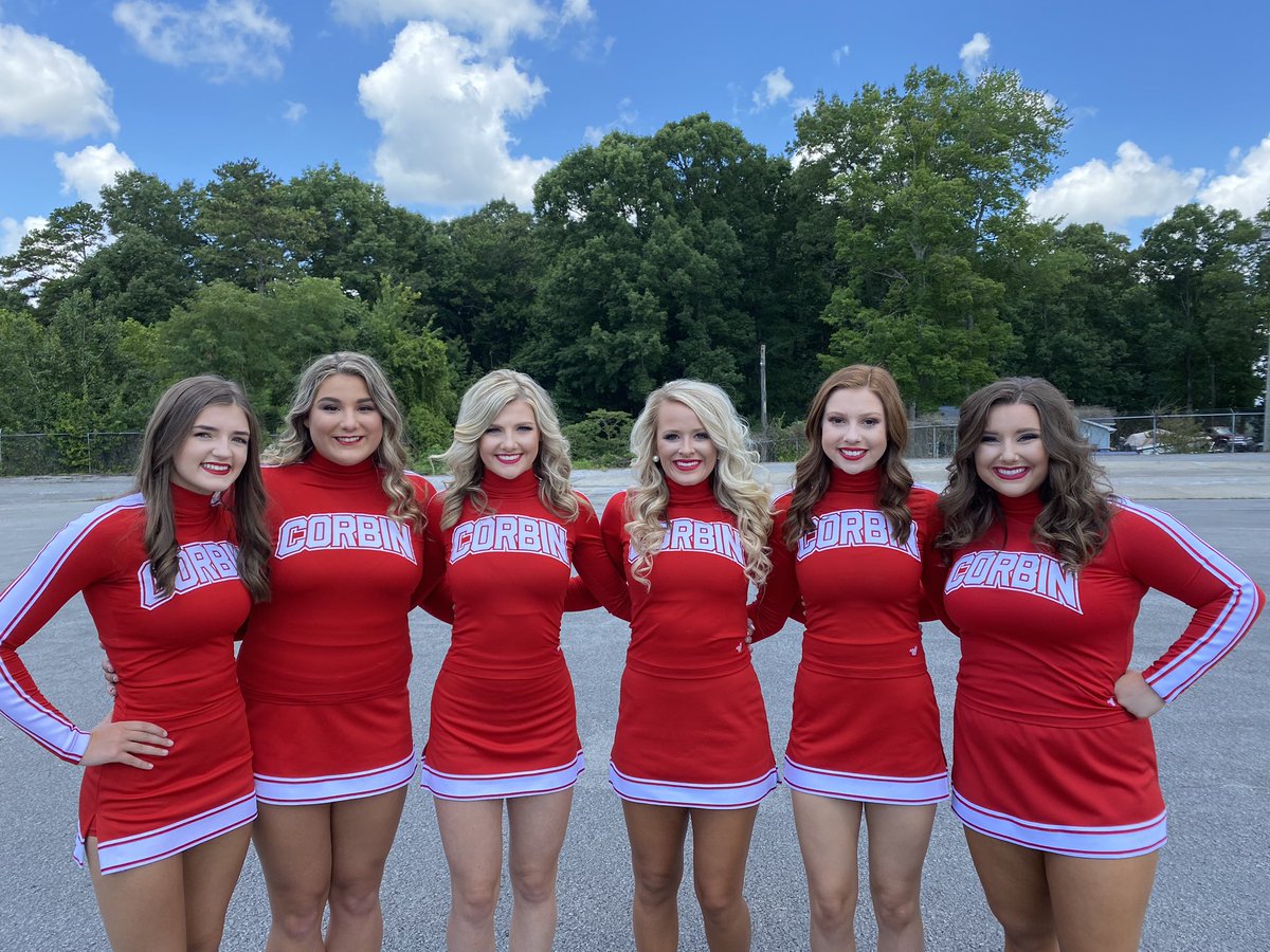 HighCorbin's tweet image. These girls are ready to get this year started.. 
Seniors 20-21 #alwaysbetonred ❤️