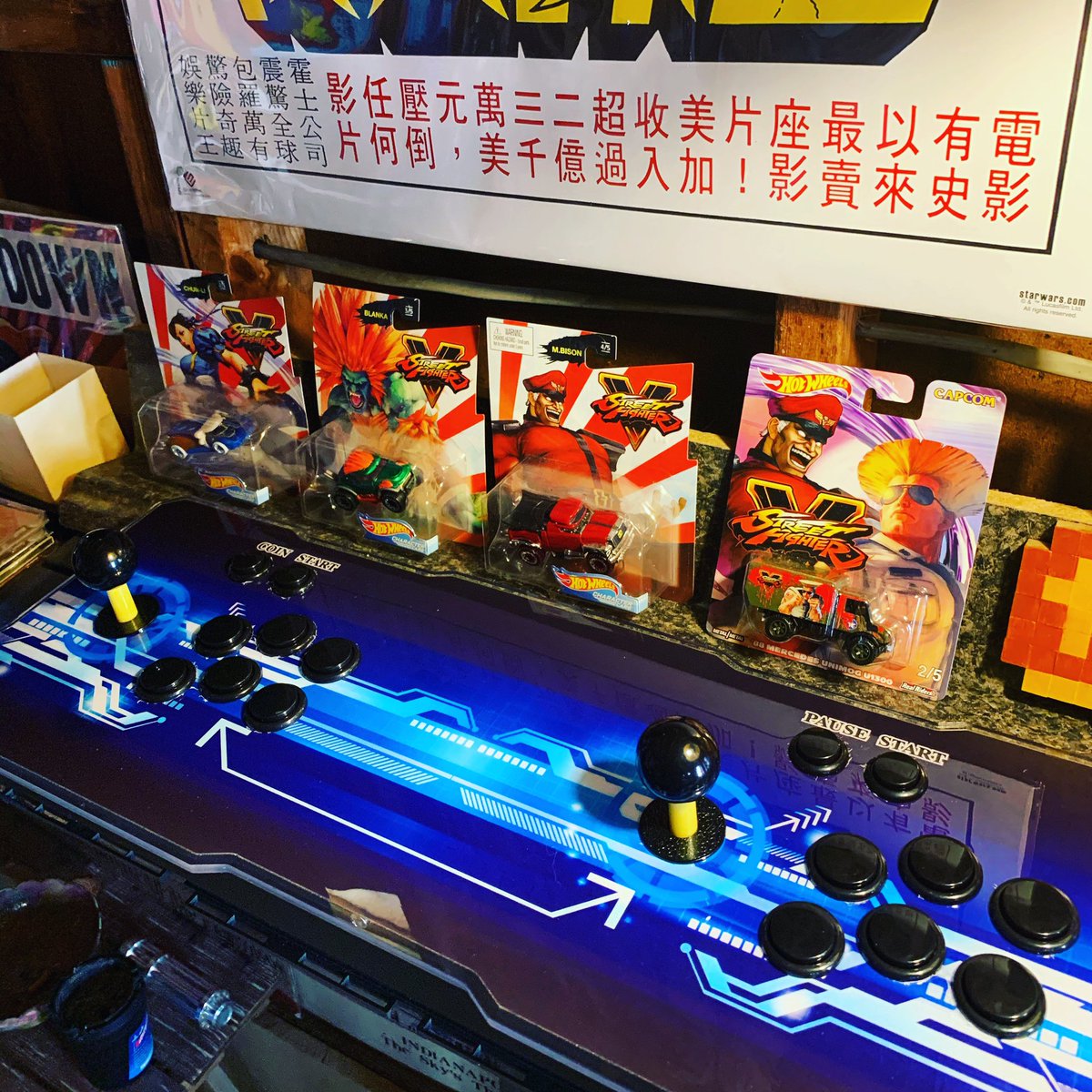 QuinnFox's tweet photo. When you stop at the random garage sale out of irreverence, and find THIS. Just WOW. ๐ฏ ๐คฉ ๐น ๐บ #arcade #nostalgia #classics #videogames #lucky #sega #everyonelse @sincespacies @Segamastertim @KevinCline77 @Deewtaei @SonicRetweets @GarethDobricic @bigevilboss @Nerd_Mom13 https://t.co/XhTjxpZxH0