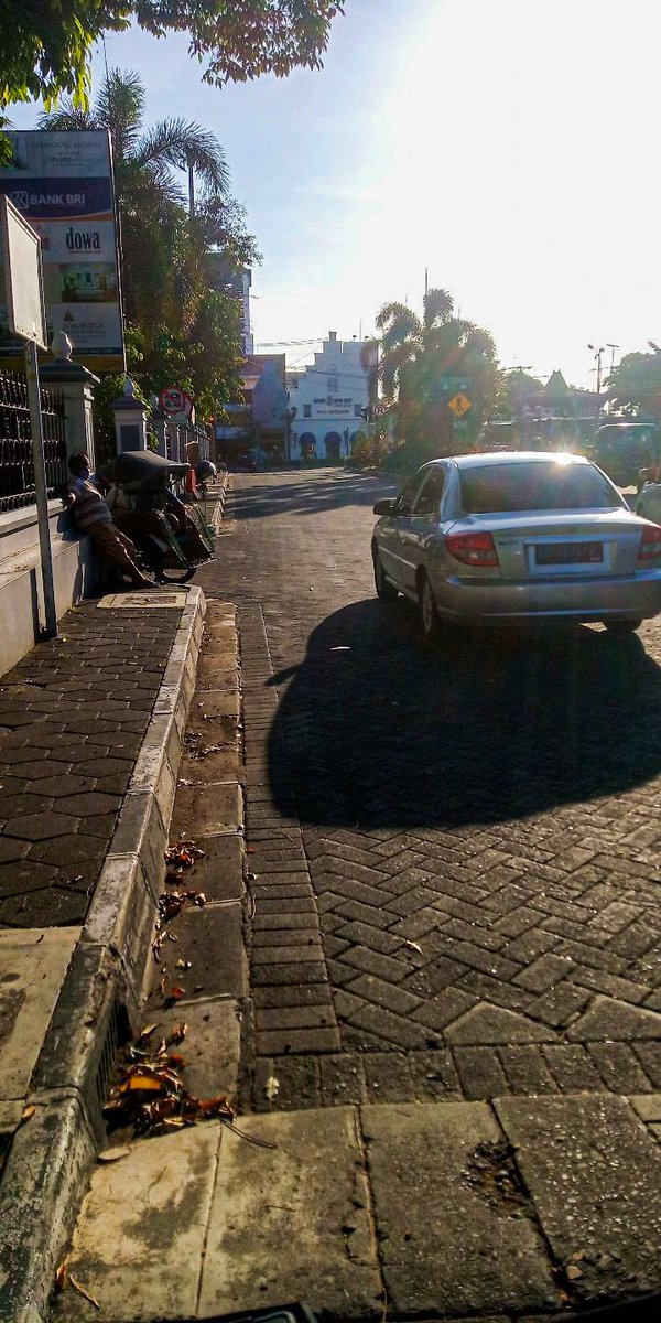 bechamelsc's tweet photo. Mau share beberapa foto yg bisa dijadiin walpapper hp kelen. Kemarin udh ada di twit, cuma kurang bagus aja walopun engagement dah gede. But idc
{THEARD}

Edisi kangen jogja https://t.co/SJHSpxbtFx
