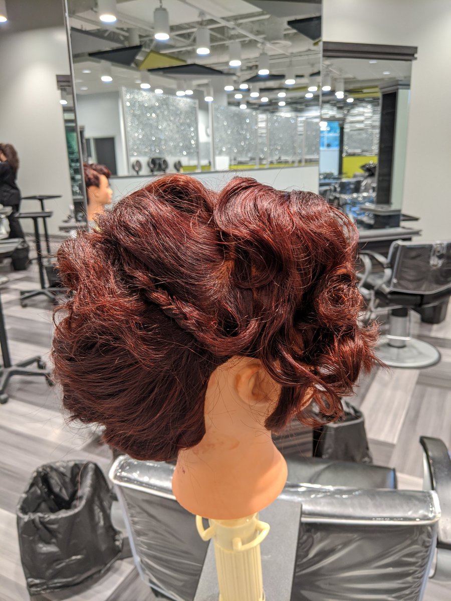 polaritey's tweet photo. Here's some pictures of my Manikin Work tonight😊 https://t.co/ioXhWljDvh