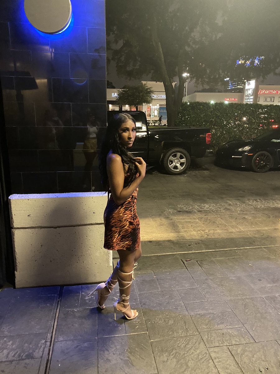 _killashaa's tweet photo. It feels good to be in this bitch #21shit😛 https://t.co/kEAWLrjLYb