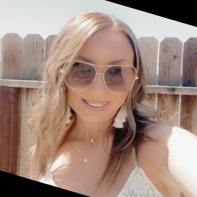 Hailey01456870's tweet photo. #NewProfilePic 💚☀️ https://t.co/DyvIr4FlQg