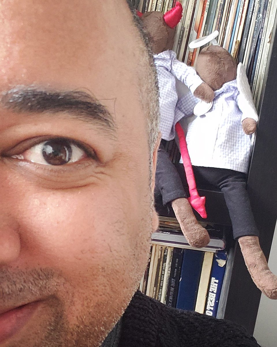 Personal Demon Hunter: Divine and Conquer

Thursday, July 30th
6pm PST/9pm EDT

Personal stories and improvised songs of Black Joy.

"If inspirational comedy is your cup of kombucha, Velvet Duke may have the cure for what ails us all."
- Check the Program

#FringeLiveStream #fls