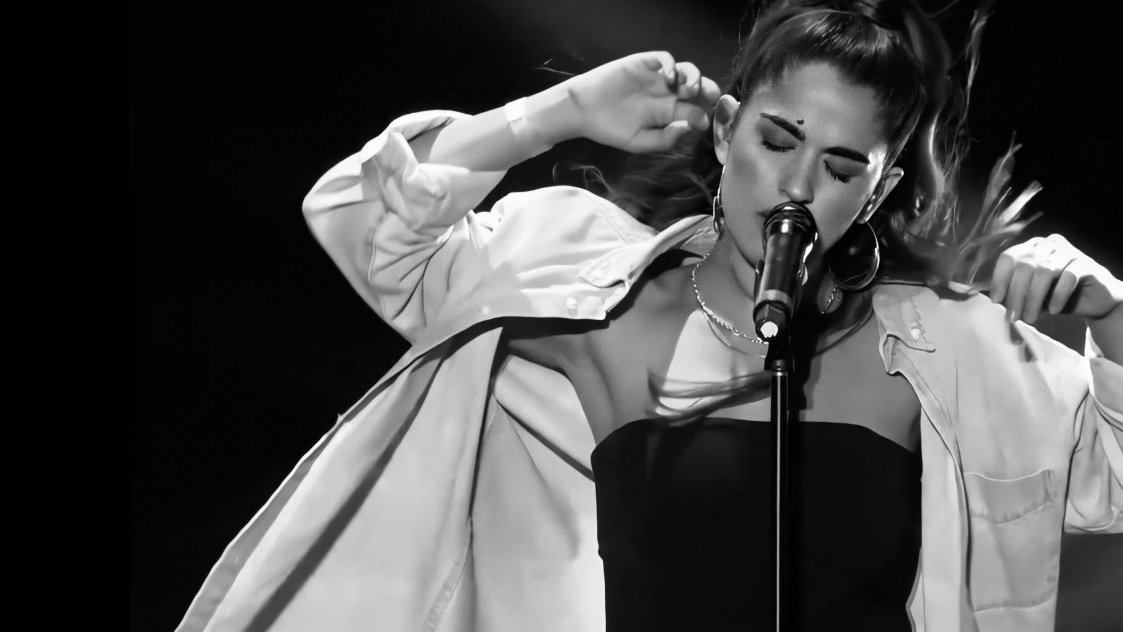 carla_645's tweet photo. En la vida nos vamos a ir, somos fieles como tú a ti misma y a nosotrxs ¡QUE GANAS DE TU MÚSICA! ¡QUE GANAS DE TI!#AnajuNoMeIré @SoyAnajuOT2020 https://t.co/WAOkTNcWth