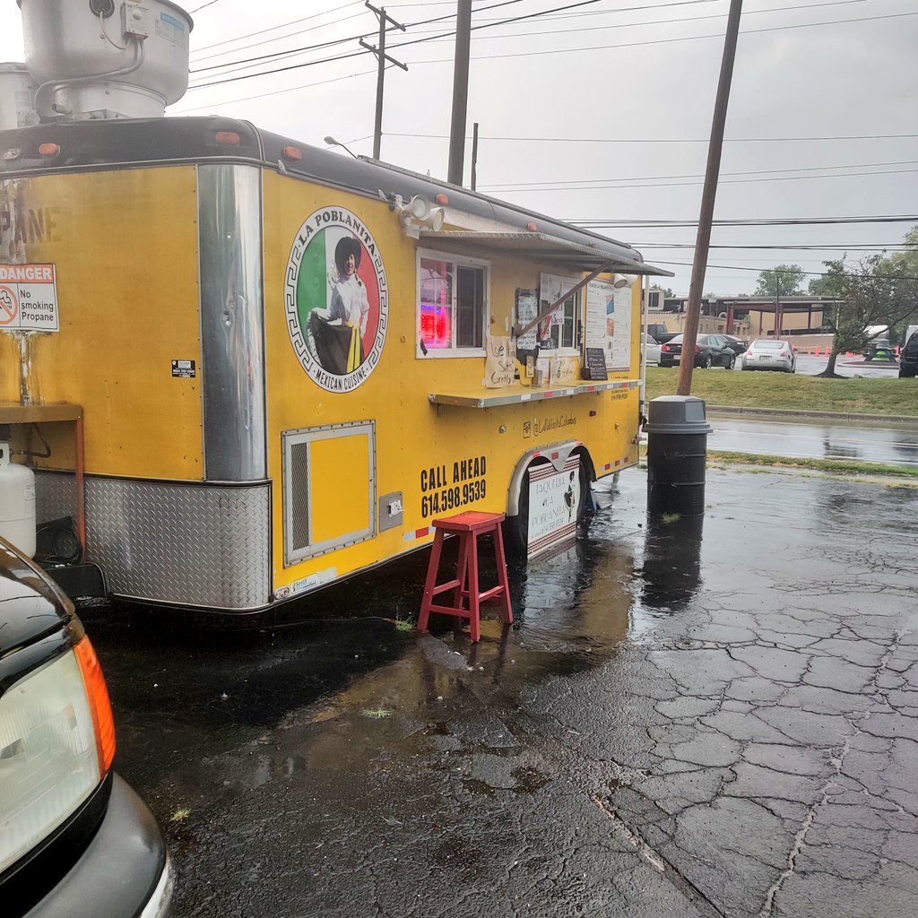 InnateOptimist's tweet photo. Yo Columbus friends, if you can please show your support for La Poblanita on Indianola (just south of Cooke). Their food is delicious, call+carryout is easy, and they're losing business to angry customers for making safety a priority. https://t.co/P3ccGxuUkb