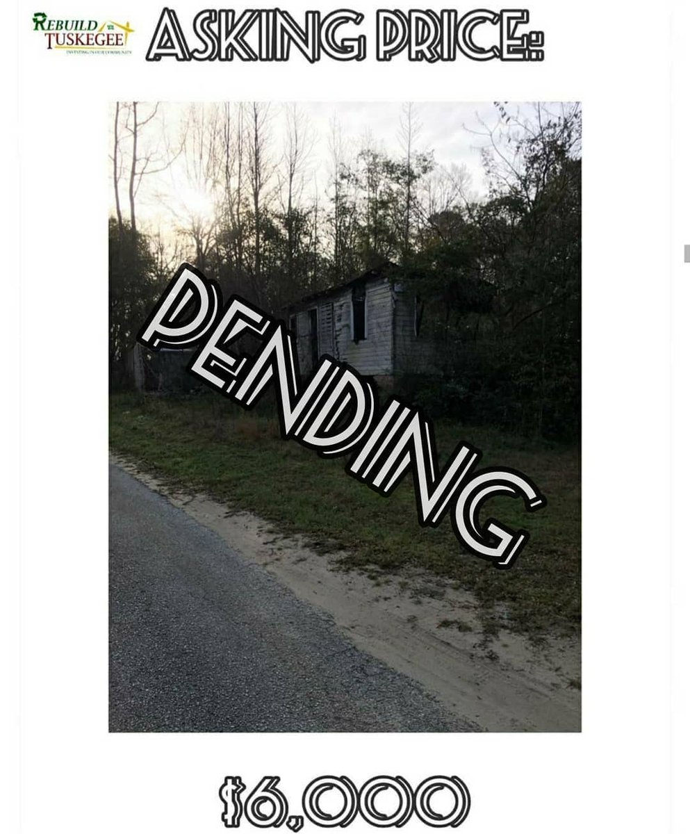 RebuildTuskegee's tweet photo. This deal is now pending a transaction!! Look forward to the closing! #RebuildTuskegee #Wholesaling #RealEstate #Invest #BlackOwnedBusiness #Pending #Deals #Sales https://t.co/r1ch5cSKTS