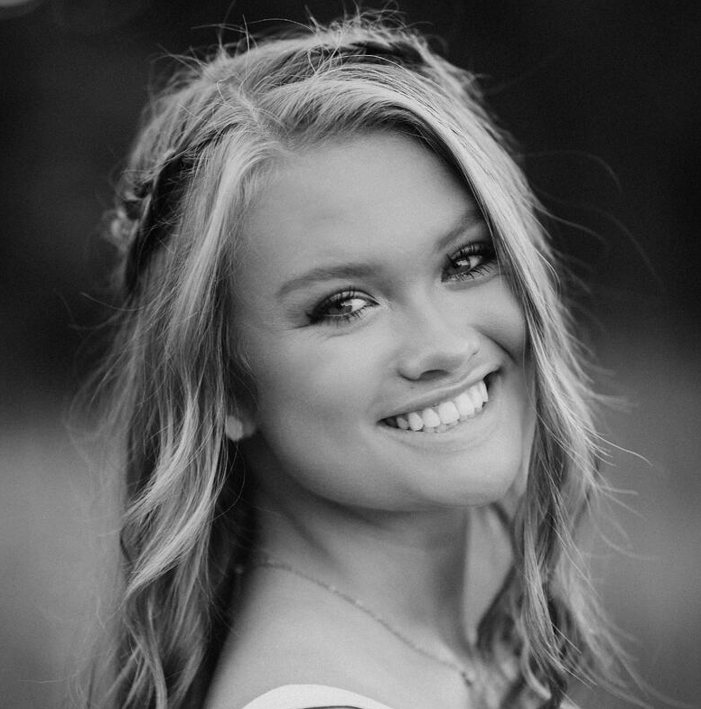 BalfourYB's tweet photo. Our Rock Canyon editors are back for #amplify. Graduates Emma Shea &amp; Kinley Rex will help advisers get the year started. They'll cover what staffers need to know and share strategy, schedule &amp; topic ideas to train the staff for a successful year. Wednesday, 4pm CDT. @rcbgyearbook https://t.co/ze2qRDgVK6