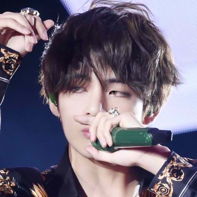 BTStaehyungPH's tweet photo. 💜💜💜
KIM TAEHYUNG WORLD DOMINATION
#VWorldRecord
#OnlyArtistTaehyung
#SweetNight113개국1위 https://t.co/cIzSecEC9R