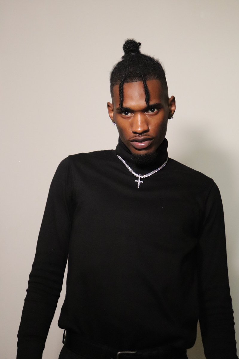 IsItQuan's tweet photo. @GQMagazine hit me when yβall ready for a real model πβ¨π€ #IsItGang #GQ #explore #explorepage #blackexcellence https://t.co/rvLImqDefz