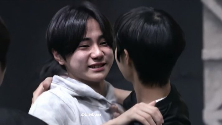 danielovbot's tweet photo. I wanna pinch his cheeks

📸#ILAND_DANIEL https://t.co/Z1hCWITp8n