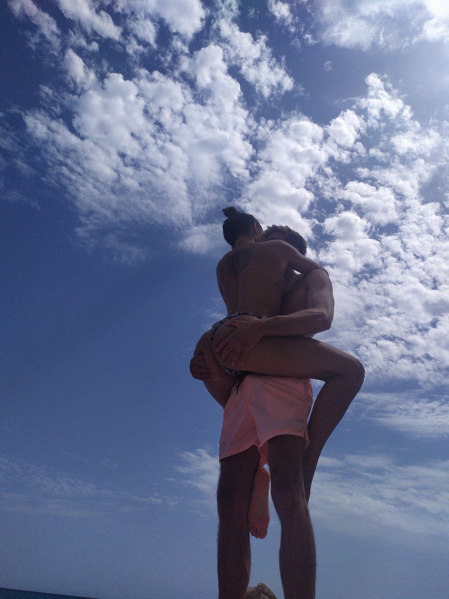 Cuando lo tienes todo no necesitas nada más 💙