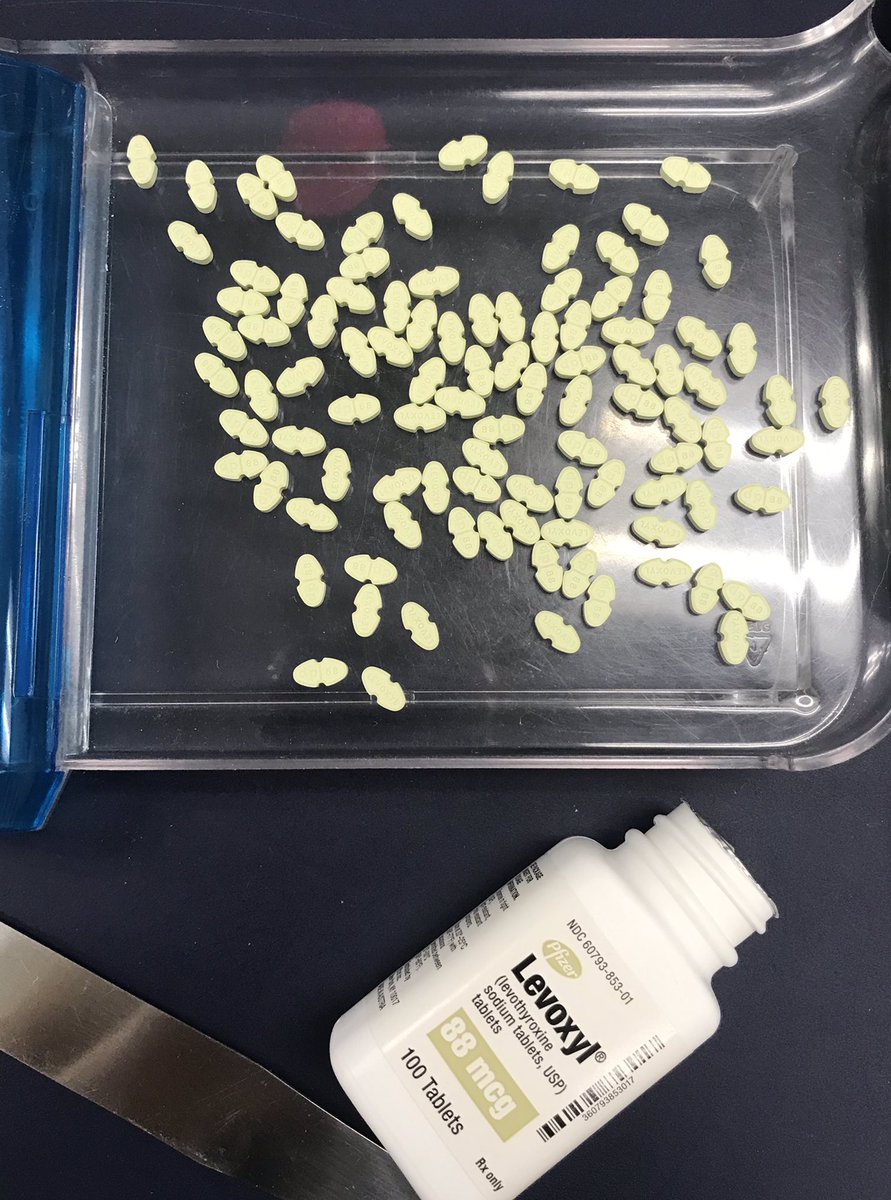 RxTrisha's tweet photo. #PharmacyFunFact Levoxyl tablets look like little thyroid glands! (Or for DC fans, Batman wings.. either way theyโre super cute ๐คท๐ฝโโ๏ธ) https://t.co/eiQpkbXniE