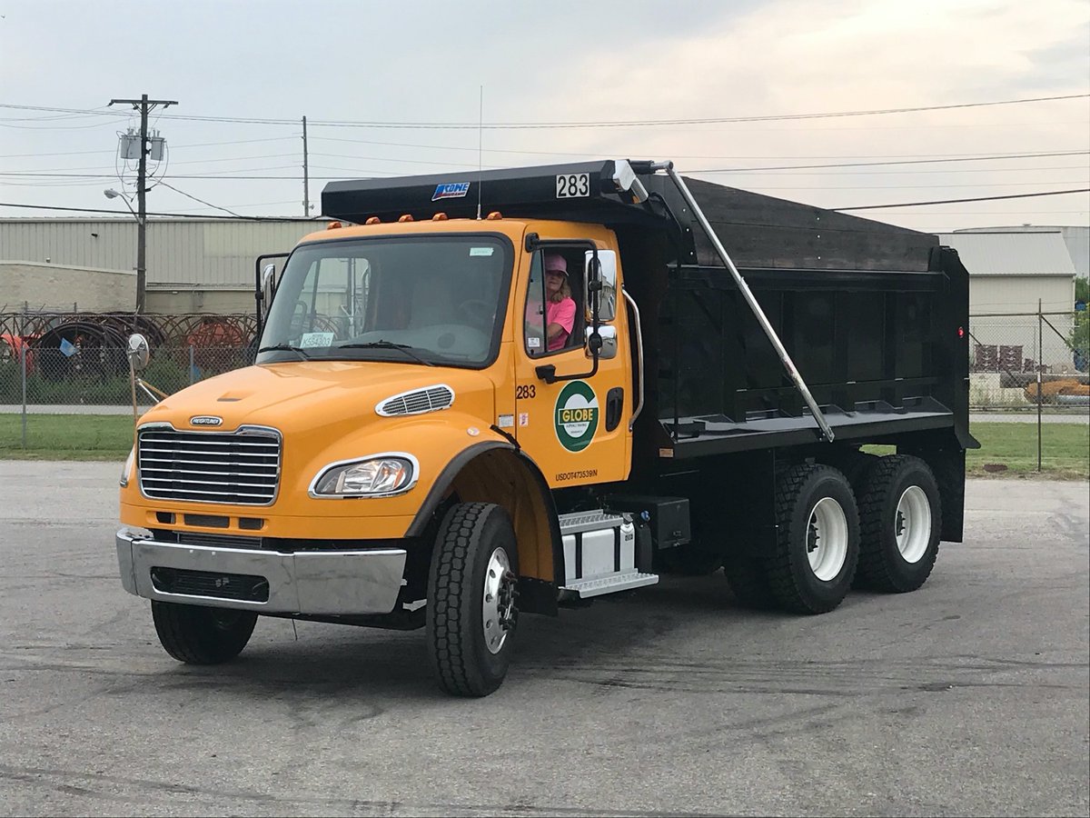 Globe_Asphalt's tweet photo. Suburban #roadways to suburbia #driveways #crosswalks #cartpaths #citytrails or #parkinglots from outdoor #tracks or basketball #courts our people are the foundation of our company! For almost a century they have provided the signature of our services and the quality of our work! https://t.co/L54AoXMtW2