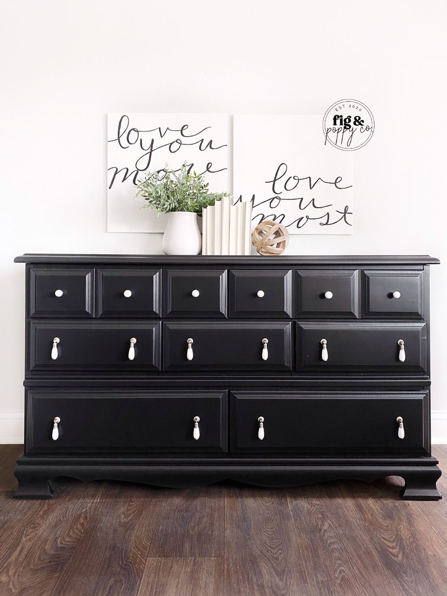 fig_poppy's tweet photo. Here are some of my most recent pieces I’ve done! You can follow along with all of my makeovers over on my Instagram stories! @figandpoppyco https://t.co/1lvXigaCJk