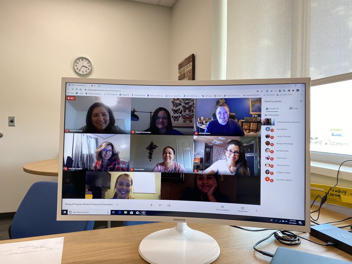 esmer_esper's tweet photo. Kicking off the school year w/ the bilingual team, who is excited about the model redesign! We analized the structure and learned strategies to support our students in oracy, building background knowledge and using cross linguistic connections. #PairedLiteracy @Jarrell_ISD https://t.co/Sxq16A2X7W