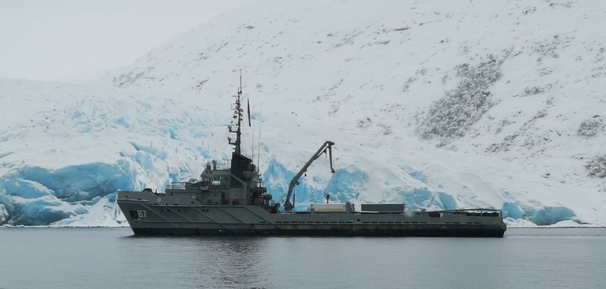 Armada_Chile's tweet photo. Remolcador "Lautaro" culminó comisión en Canal Beagle

La Armada mantiene operativa la importante red de señalización marítima, cumpliendo con tareas de seguridad del territorio y aportando al desarrollo nacional

Detalles en https://t.co/QcMCS35WBA

#ArmadaTeCuida
#QuédateEnCasa https://t.co/9ryub693Ig