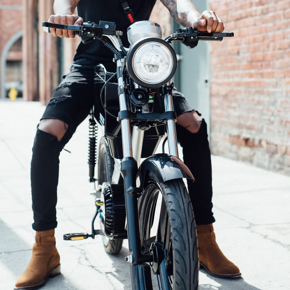 Monday Motorbikes tweet media