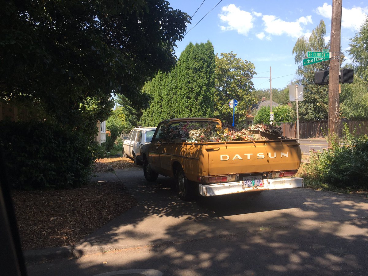 waxadamz's tweet photo. I took a picture of this truck for Sean Moran.  @SeanMoran3 https://t.co/paoQJC3b1c