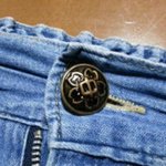 これはショック!先輩からった学ランのボタンの使い道