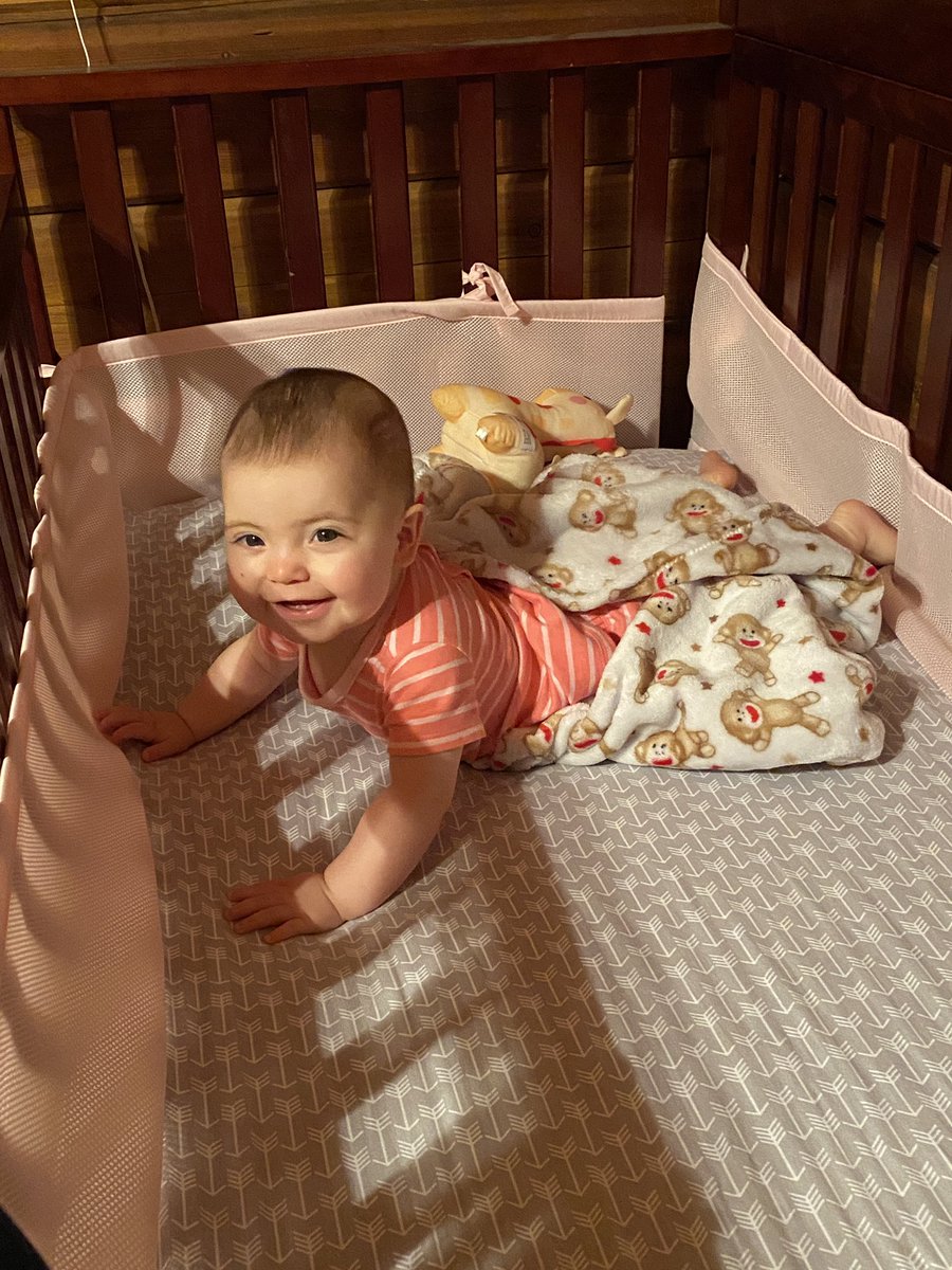 MandyBrown1720's tweet photo. Wish I was this happy after waking up. #skylarray #happybaby #afterdaycarenaptime https://t.co/tWji42j7Ev