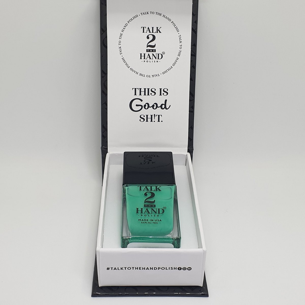 Hello, fresh nails! Our "Minty Fresh" One Pack #nailpolish will give you a hip, crisp mani all year round 🍃

Available on our website! ✨ > talktothehandpolish.com/shop/minty-fre…