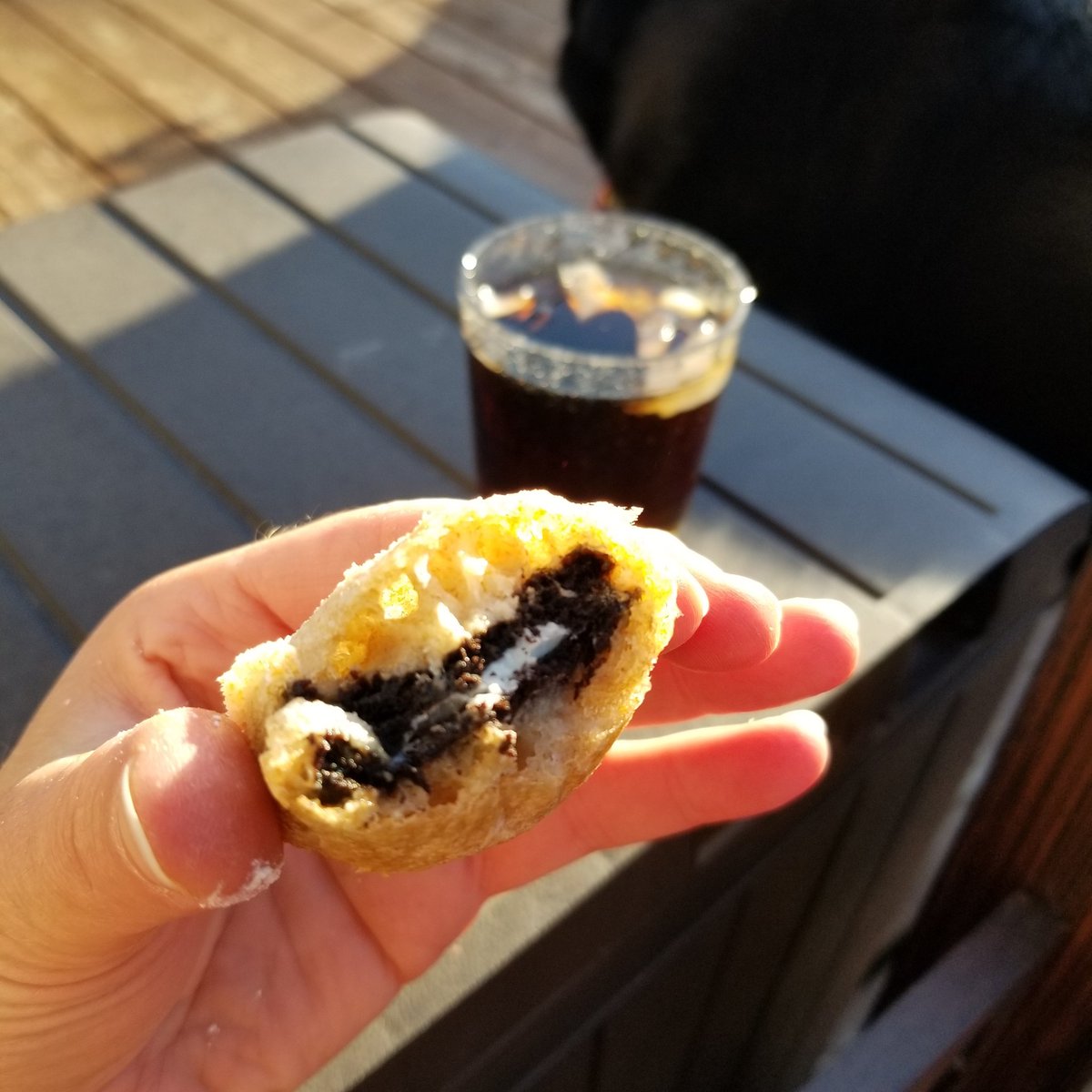 fishergirl39's tweet image. Deep fried #oreos &amp;amp; #rumtime on the deck