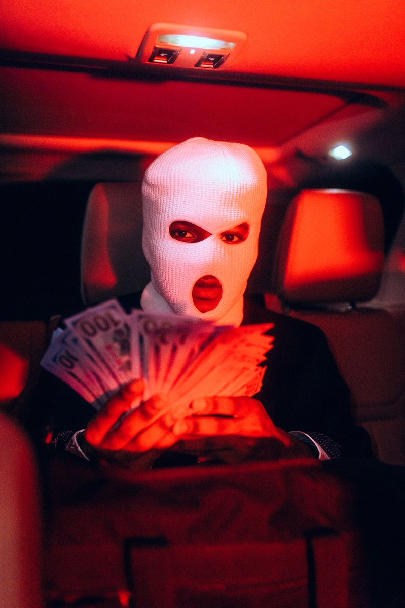 TemporalShifts's tweet photo. Heist. https://t.co/FYLx4EqZxF