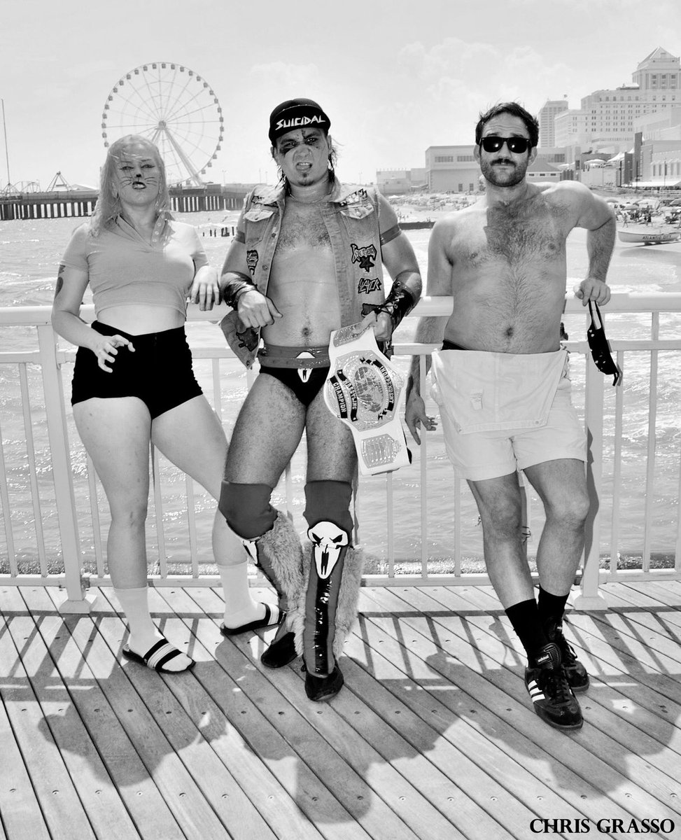 Chefdad2000's tweet photo. @BryanFunkFeole @jacenes22 @meowdyxyall @JPWARHORSE @EFFYlives @KingKameraman takes awesome pics. Circa 1966.
UncleAunty Daddy Effy,Aunt Kitty and that no good Uncle Warhorse smokin drinkin gamblin and kissin stangers in Atlantic City. #FrankSinatra #live #whiskeyweekends https://t.co/N7m1LjtVRu