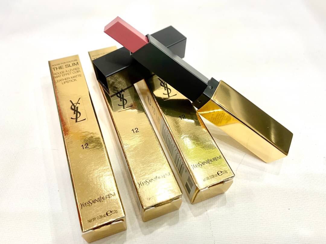 MakeMeBeau_C's tweet photo. YSL Rouge Pur Couture The Slim Leather-Matte Lipstick 2.2g

ราค���ขาย 1020.-

# 1 Rouge Extravagant
# 12 Nu Incongru

#yvessaintlaurent #yvessaintlaurentthailand #ysl #yvessaintlaurentmakeup #yslthailand #ysllipstick #yvessaintlaurentlipstick #lipstick #lipstickysl https://t.co/NeVTQMYEWs
